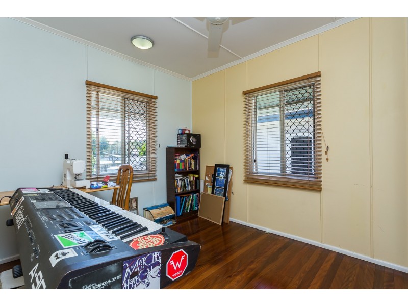 11 Conley Street, Clontarf QLD 4019