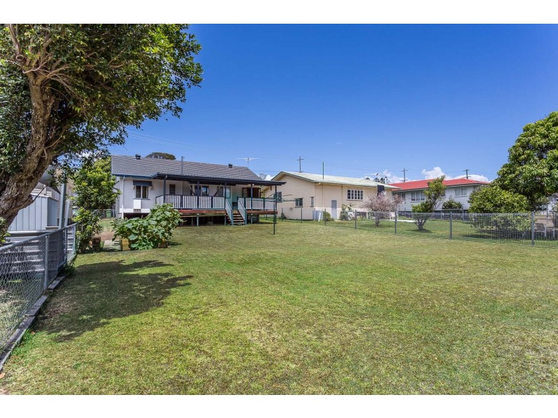 11 Conley Street, Clontarf QLD 4019