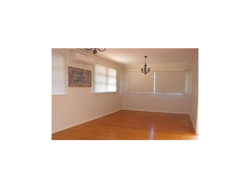 85 King Street, Woody Point QLD 4019