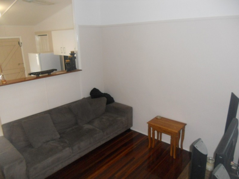 2/68 Deans Street, Margate QLD 4019
