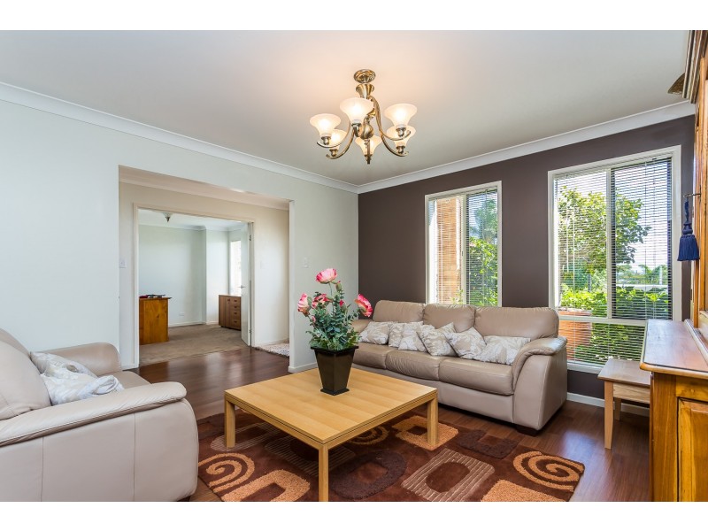 4 Lucas Street, Scarborough QLD 4020