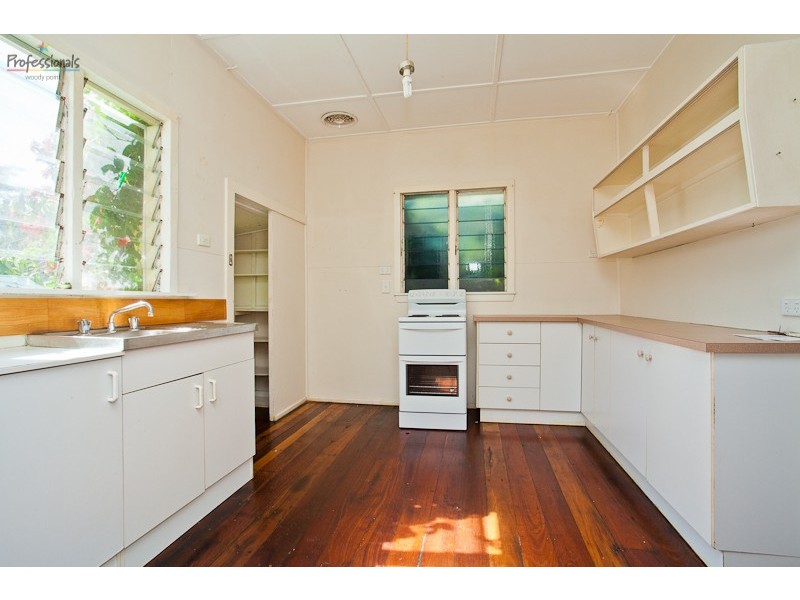 54 Ellen Street, Woody Point QLD 4019