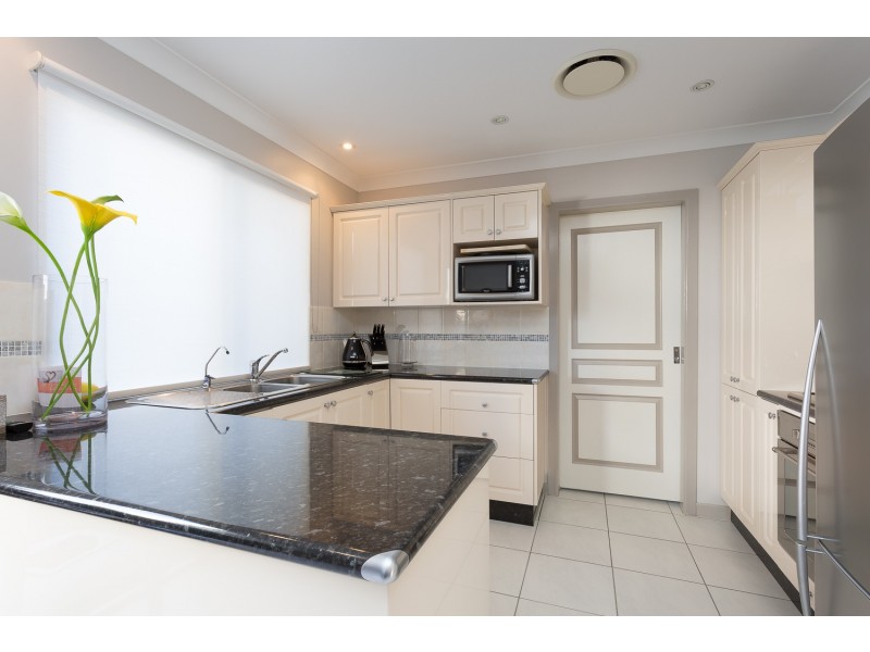 4/11 Georgina Street, Woody Point QLD 4019