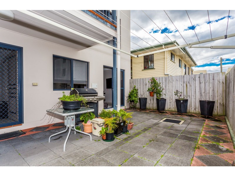 4/11 Georgina Street, Woody Point QLD 4019