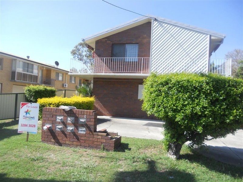 2/20 Lilla Street, Woody Point QLD 4019