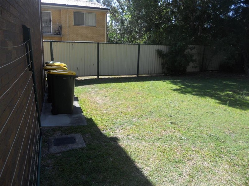 2/20 Lilla Street, Woody Point QLD 4019