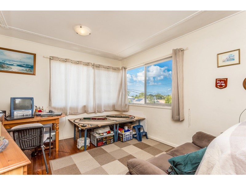 20 Enoch Street, Clontarf QLD 4019