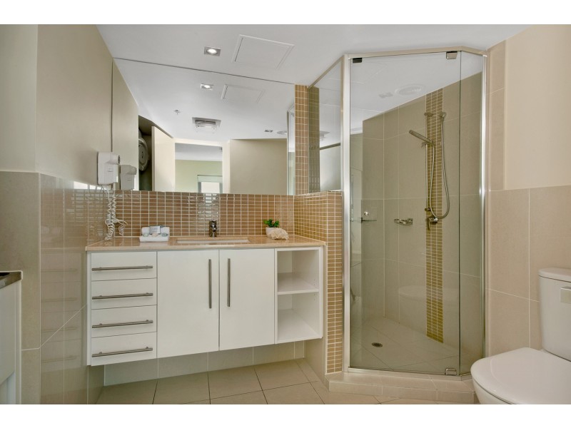 802/185 Redcliffe Parade, Redcliffe QLD 4020
