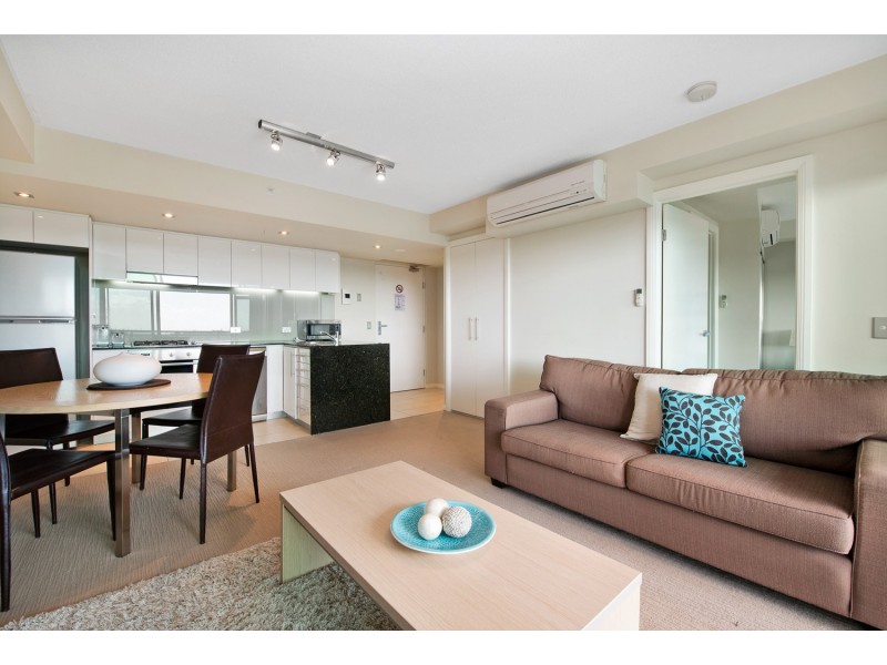 802/185 Redcliffe Parade, Redcliffe QLD 4020