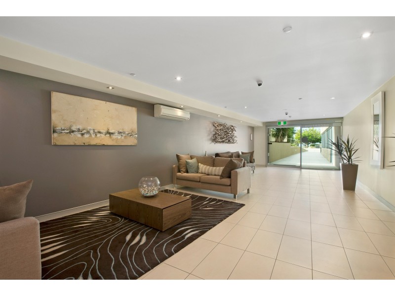 802/185 Redcliffe Parade, Redcliffe QLD 4020