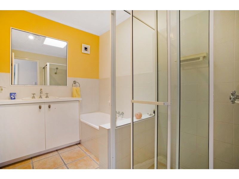 1/20 Akeringa Place, Mooloolaba QLD 4557