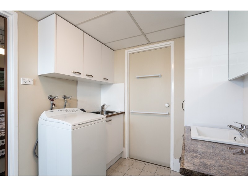 1/5-7 Sydney Street, Redcliffe QLD 4020