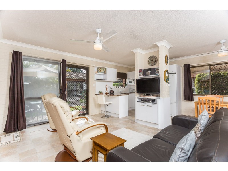 1/5-7 Sydney Street, Redcliffe QLD 4020