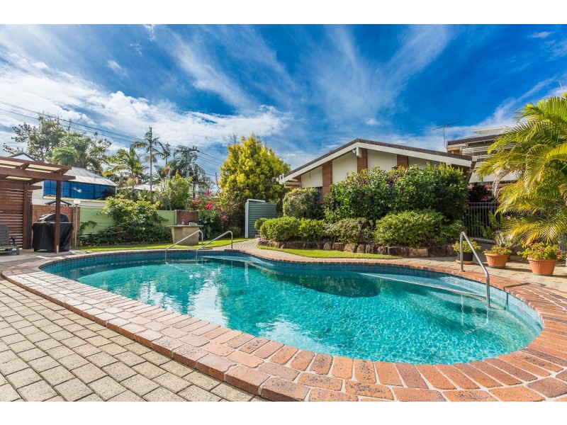 1/5-7 Sydney Street, Redcliffe QLD 4020