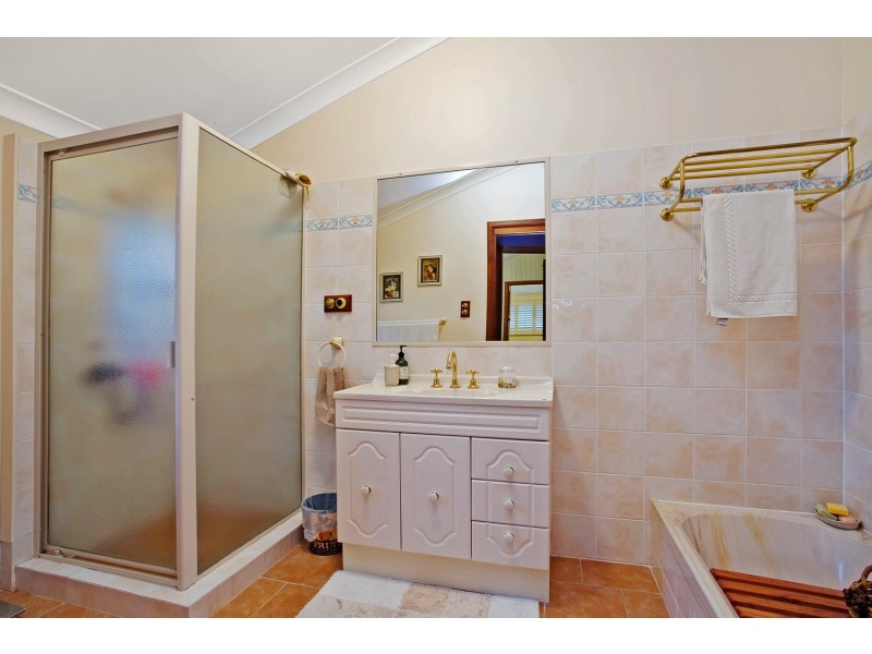 97 Prince Edward Parade, Scarborough QLD 4020