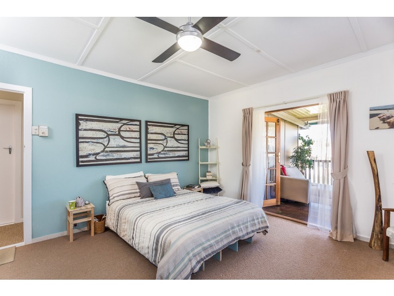 16 Essey Street, Clontarf QLD 4019