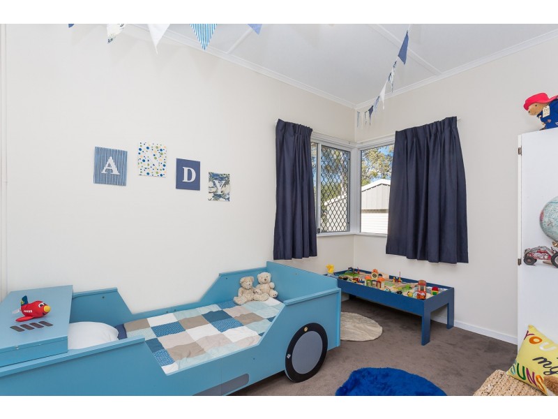 16 Essey Street, Clontarf QLD 4019