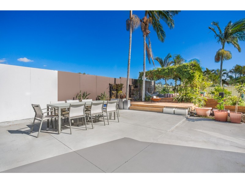 16 Essey Street, Clontarf QLD 4019