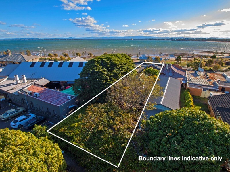 40 Oxley Avenue, Woody Point QLD 4019