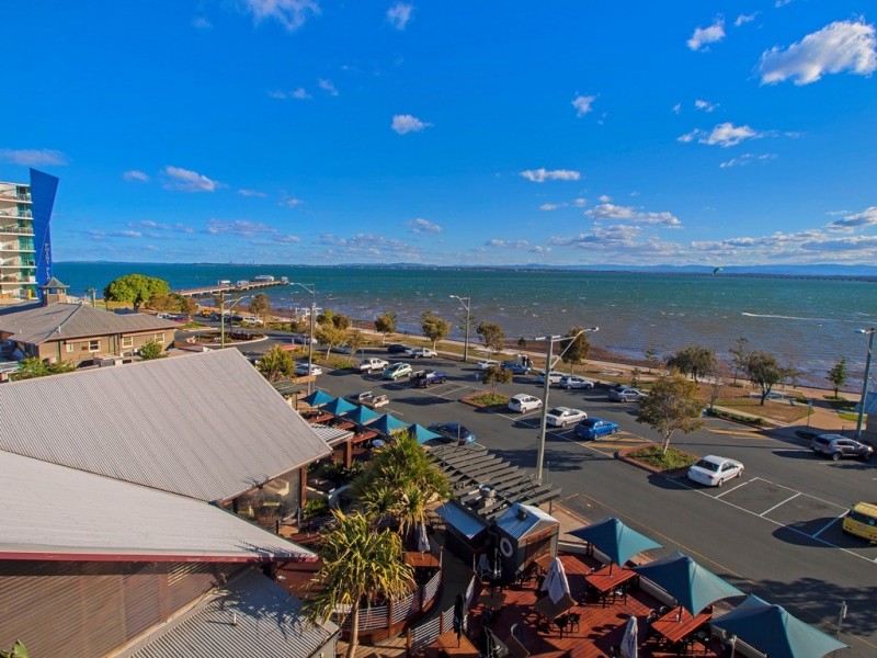 40 Oxley Avenue, Woody Point QLD 4019