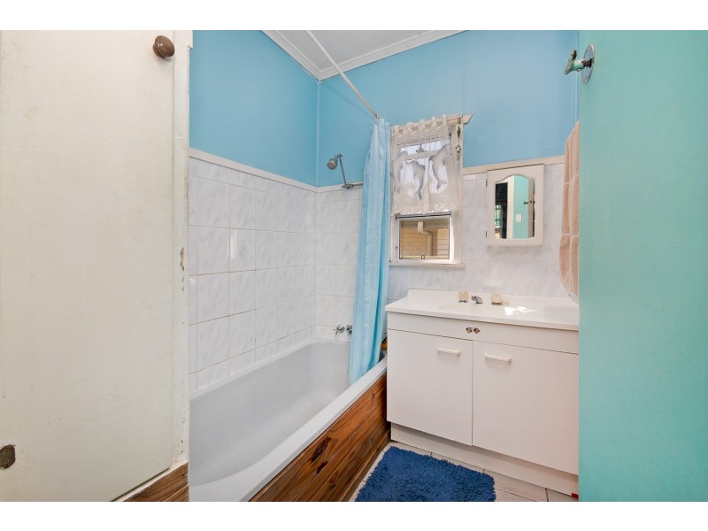 24 Cornelius Street, Clontarf QLD 4019