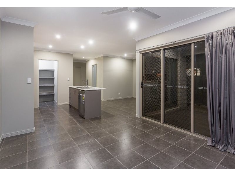 109 Eversleigh Road, Scarborough QLD 4020
