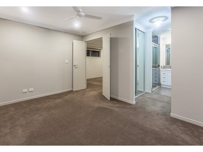 109 Eversleigh Road, Scarborough QLD 4020