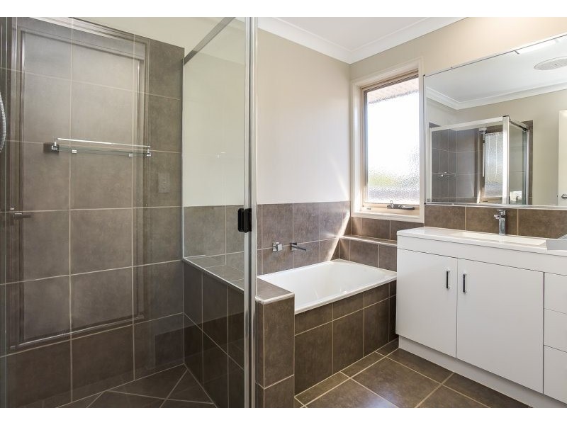 109 Eversleigh Road, Scarborough QLD 4020