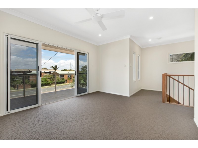 94 Oxley Avenue, Woody Point QLD 4019