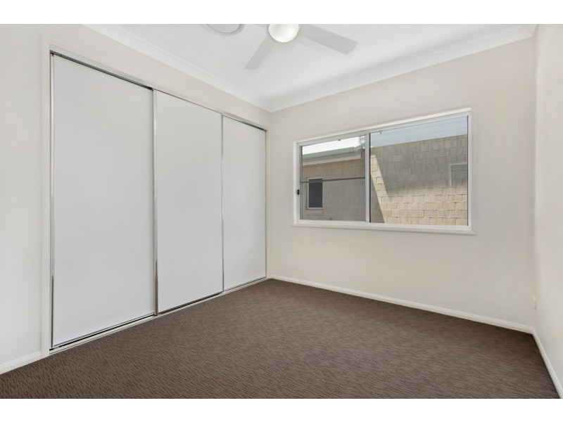 94 Oxley Avenue, Woody Point QLD 4019