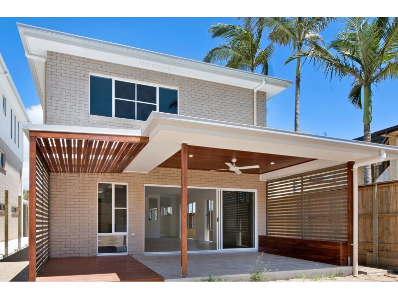 94 Oxley Avenue, Woody Point QLD 4019