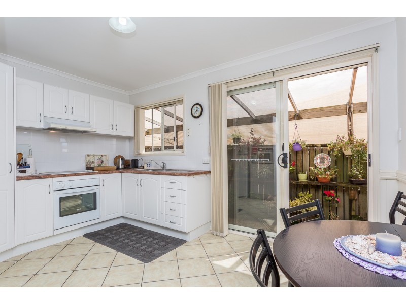 1/31 Steven Street, Redcliffe QLD 4020