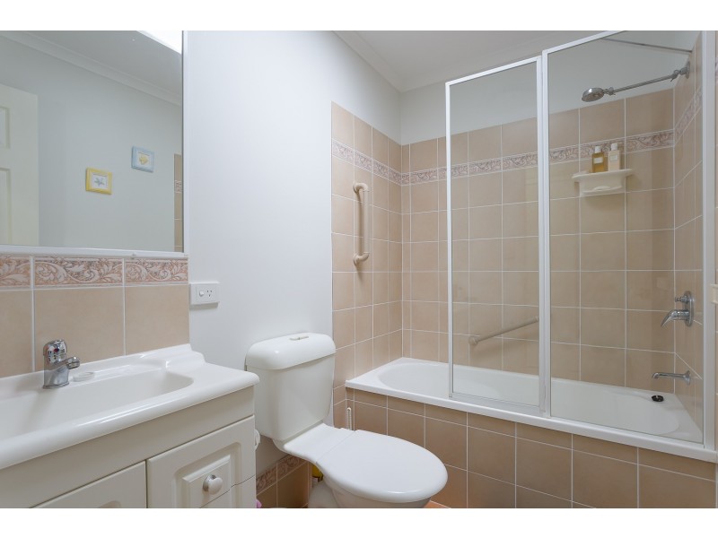 1/31 Steven Street, Redcliffe QLD 4020
