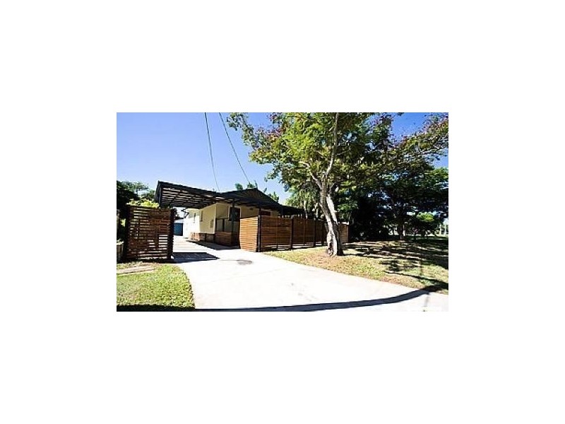 124 Arthur Street, Woody Point QLD 4019