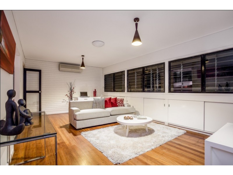 12 Herne Road, Scarborough QLD 4020