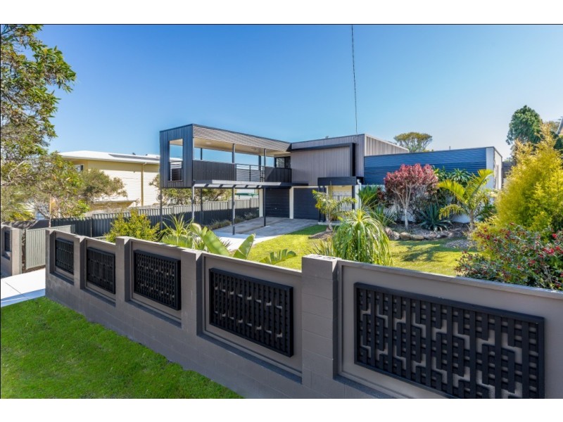 12 Herne Road, Scarborough QLD 4020