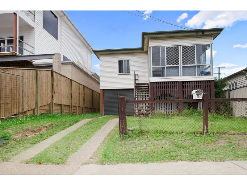 90 Oxley Avenue, Woody Point QLD 4019