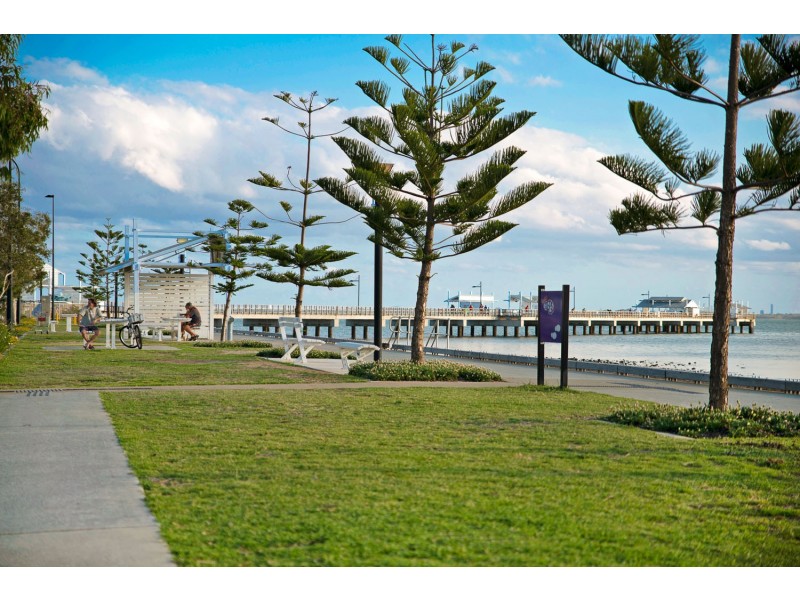 90 Oxley Avenue, Woody Point QLD 4019