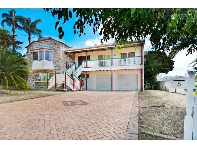 5 Kyle Street, Bridgeman Downs QLD 4035