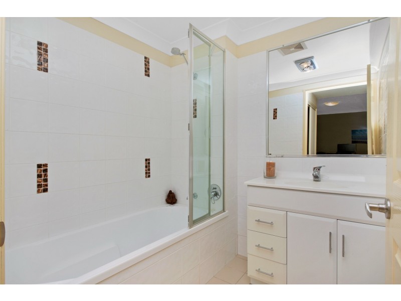 10/22 Robert Street, Clontarf QLD 4019