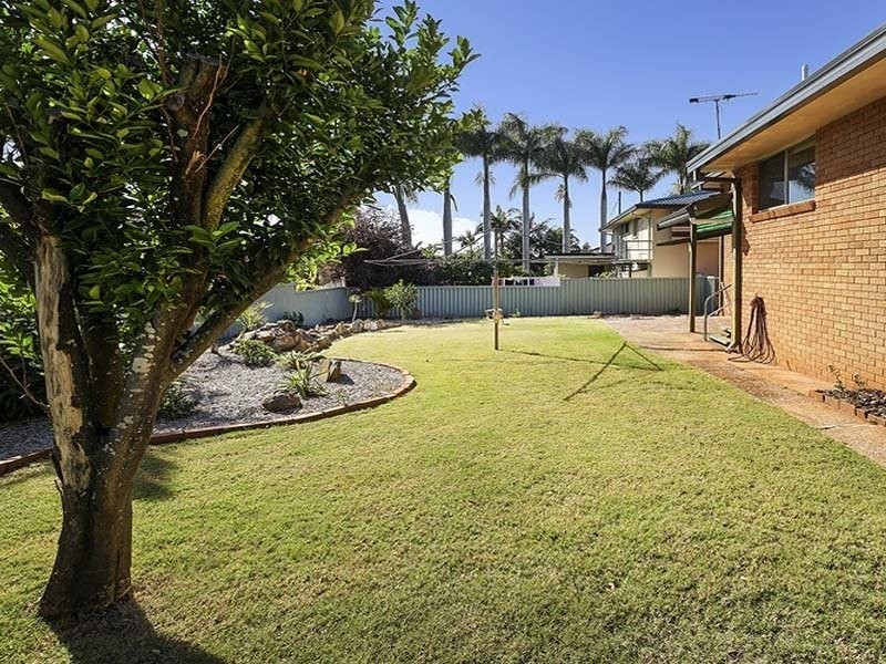 22 Deans Street, Clontarf QLD 4019