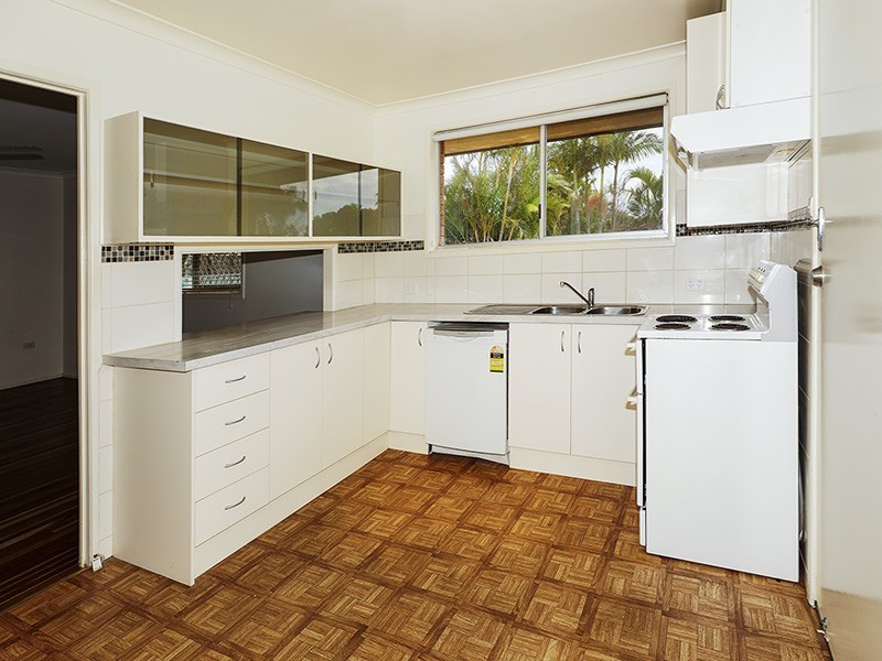 22 Deans Street, Clontarf QLD 4019