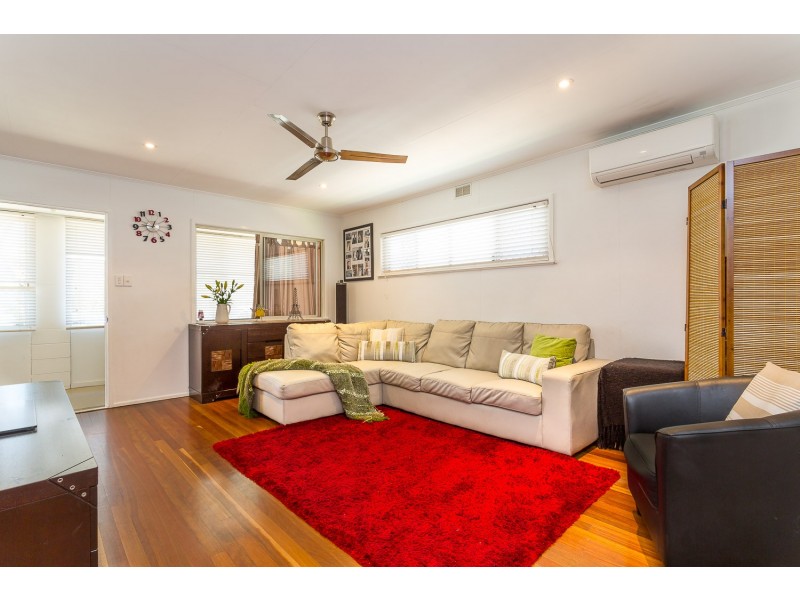 83 Victoria Avenue, Woody Point QLD 4019