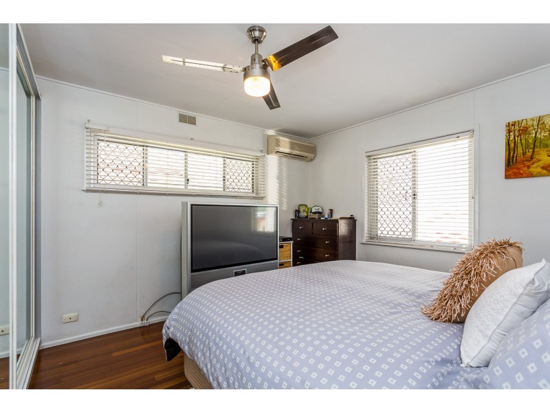 83 Victoria Avenue, Woody Point QLD 4019