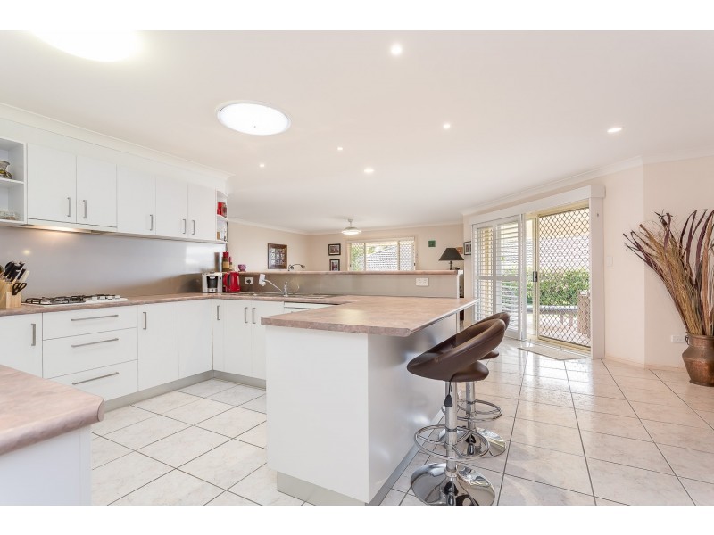 25 Chilton Crescent, North Lakes QLD 4509