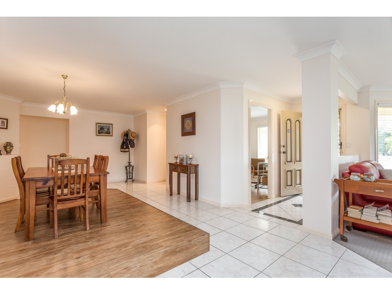 25 Chilton Crescent, North Lakes QLD 4509