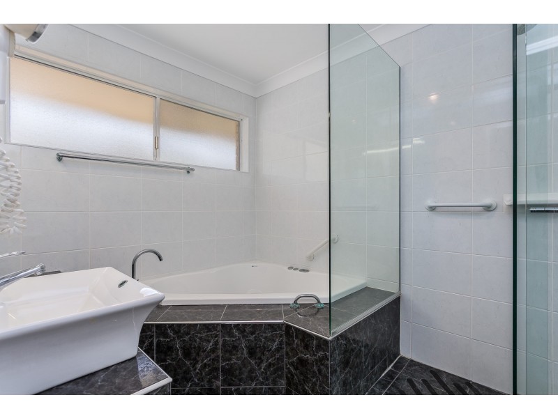 5 Valerie Street, Clontarf QLD 4019