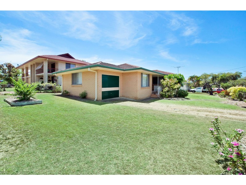 4 Alkooie Avenue, Clontarf QLD 4019