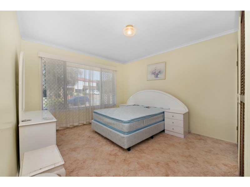 4 Alkooie Avenue, Clontarf QLD 4019