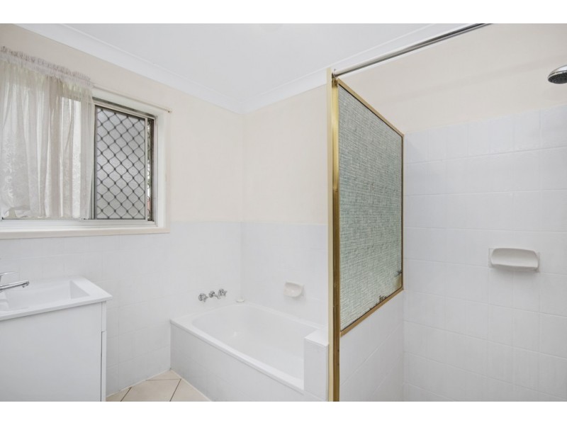 47 Arthur Street, Woody Point QLD 4019